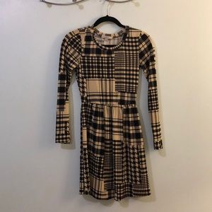 Cream & black long sleeved dress